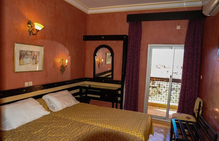 Imagen de la habitación del Hotel Saghro. Foto 15