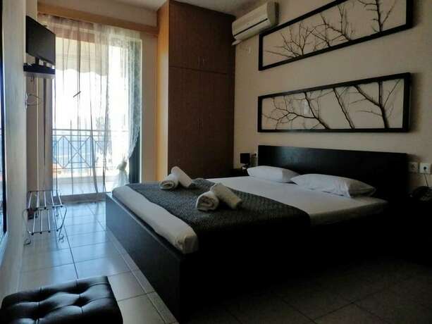 Imagen de la habitación del Hotel Sagini. Foto 16