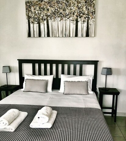 Imagen de la habitación del Hotel Sagini. Foto 22