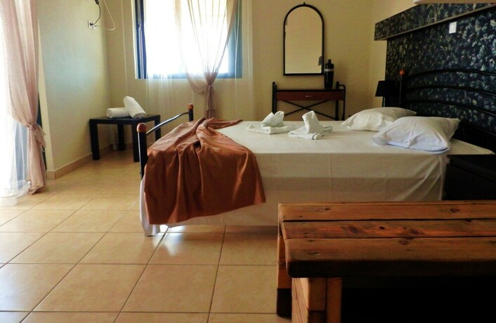 Imagen de la habitación del Hotel Sagini. Foto 29