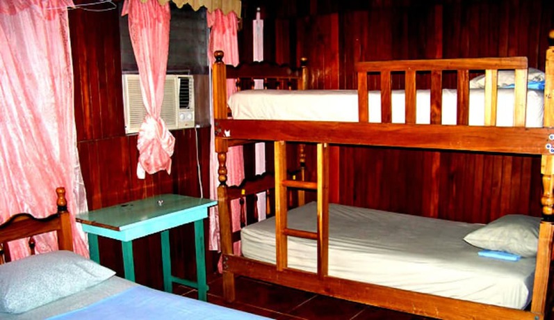 Imagen general del Hotel Sagitario, Bocas del Toro. Foto 1