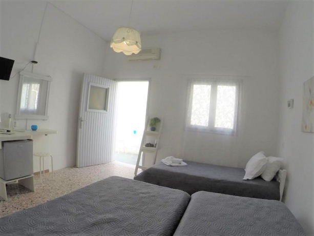 Imagen de la habitación del Hotel Sagma Beach Rooms. Foto 19