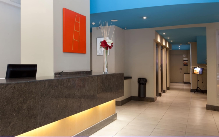 Imagen de los interiores del Hotel Sagrada Familia. Foto 19