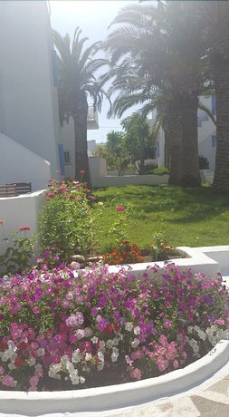 Imagen de los exteriores del Hotel Sagterra. Foto 13