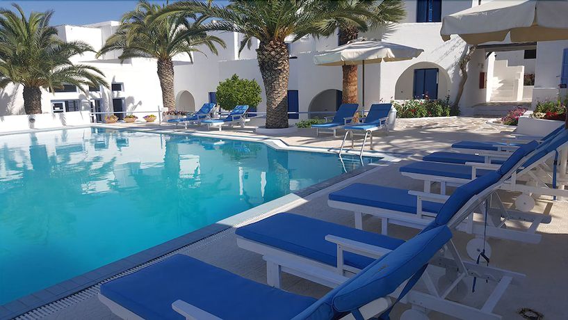 Imagen de la piscina del Hotel Sagterra. Foto 20