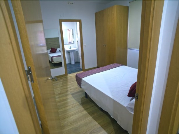 Imagen de la habitación del Hotel Sagunto. Foto 4