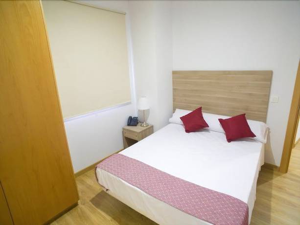 Imagen de la habitación del Hotel Sagunto. Foto 11