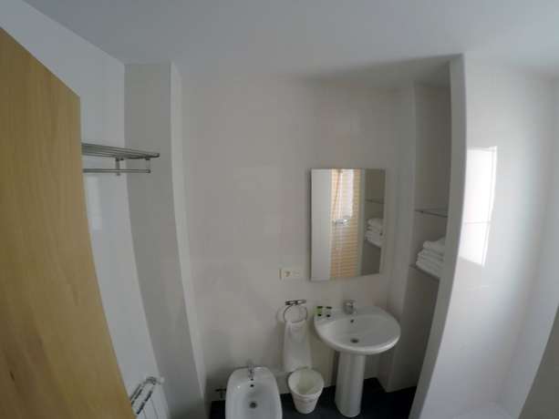 Imagen de la habitación del Hotel Sagunto. Foto 14