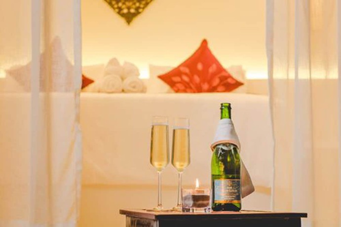 Imagen de la habitación del Hotel Sahaa Beach Resort. Foto 17