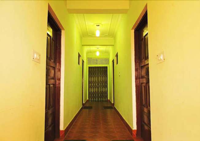 Imagen de los interiores del Hotel Sahaj. Foto 12