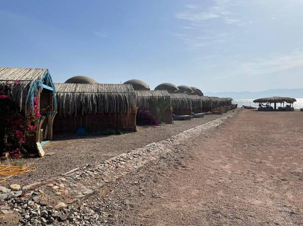 Imagen de la habitación del Hotel Sahara Beach Camp Ras Shetan. Foto 16