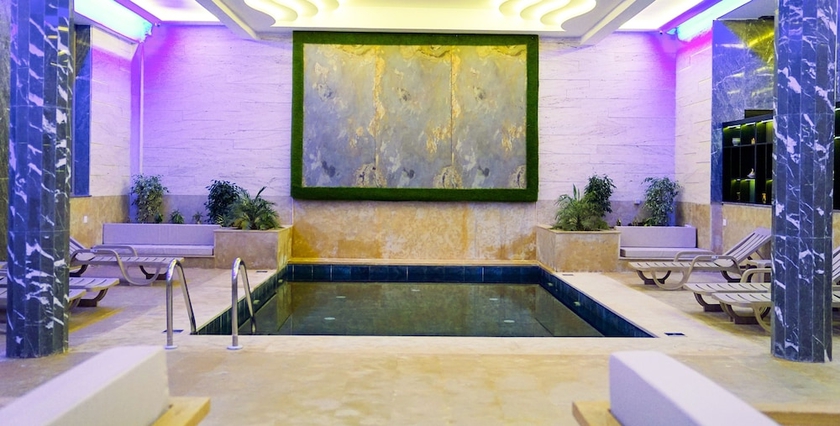 Imagen de los interiores del Hotel Sahara Beach. Foto 11
