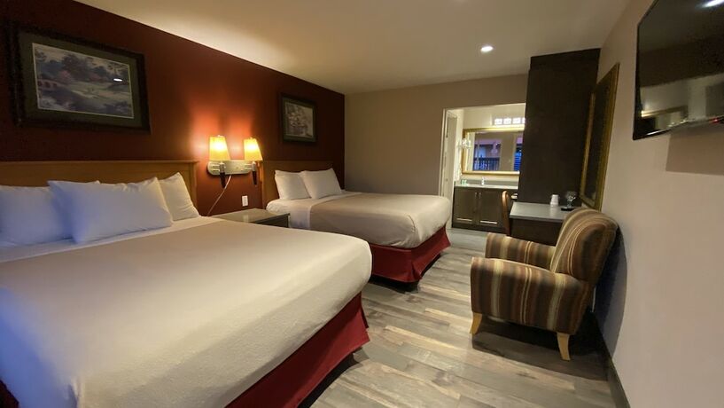 Imagen de la habitación del Hotel Sahara Courtyard Inn. Foto 17
