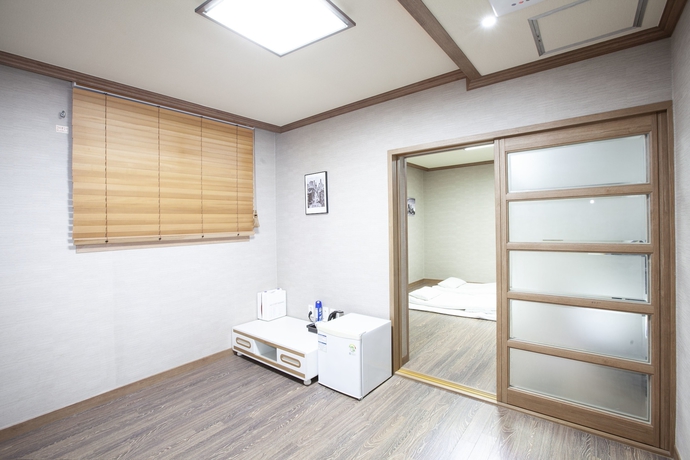 Imagen de la habitación del Hotel Sahara, Jeju. Foto 9