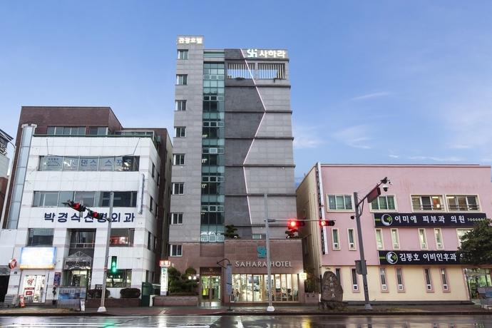 Imagen de los exteriores del Hotel Sahara, Jeju. Foto 18