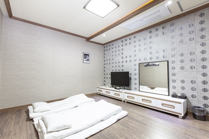 Imagen de la habitación del Hotel Sahara, Jeju. Foto 17