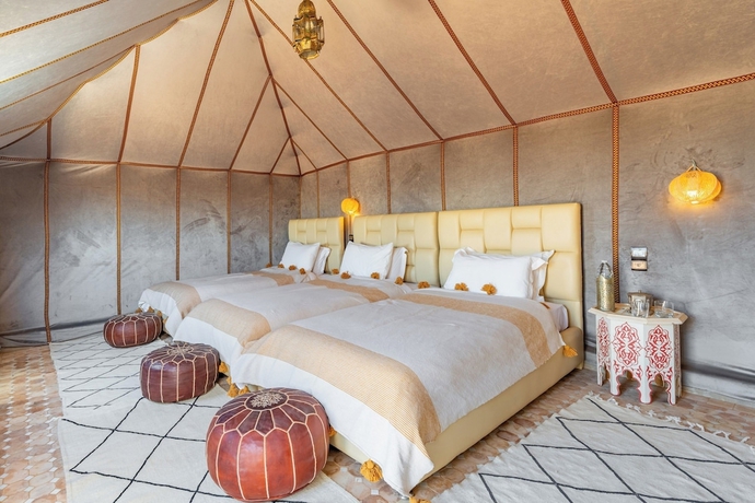 Imagen de la habitación del Hotel Sahara Magic Luxury Camp. Foto 3