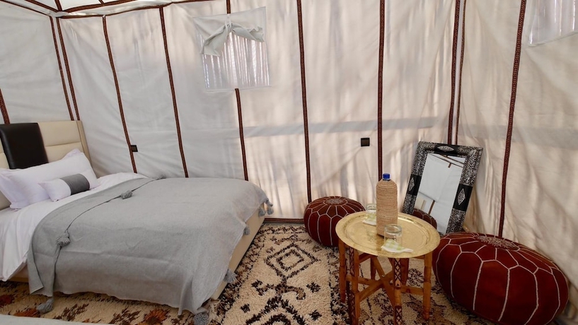 Imagen de la habitación del Hotel Sahara Magic Luxury Camp. Foto 6