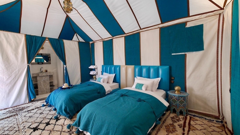 Imagen de la habitación del Hotel Sahara Magic Luxury Camp. Foto 9