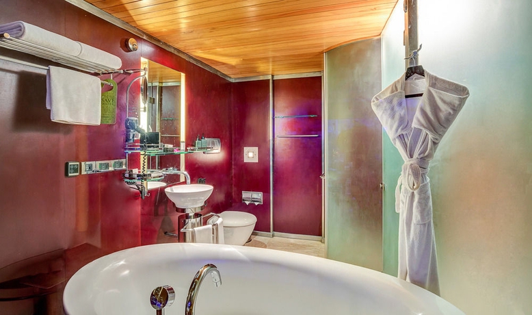 Imagen de la habitación del Hotel Sahara Star. Foto 6