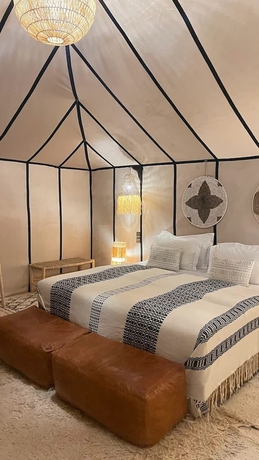 Imagen de la habitación del Hotel Sahara dunes Luxury Camp. Foto 5