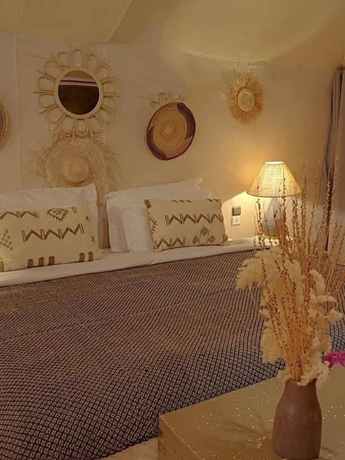 Imagen de la habitación del Hotel Sahara dunes Luxury Camp. Foto 9