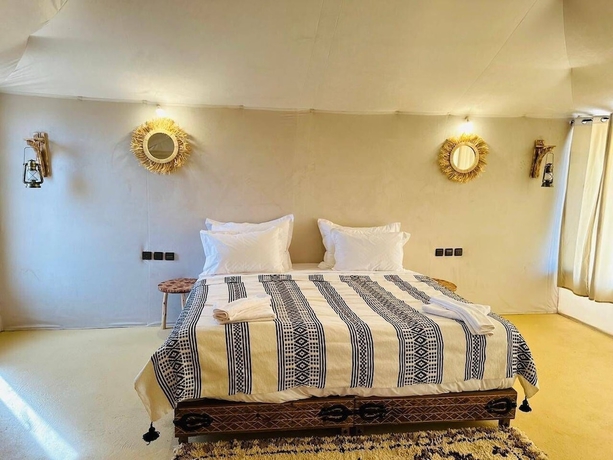 Imagen de la habitación del Hotel Sahara dunes Luxury Camp. Foto 12