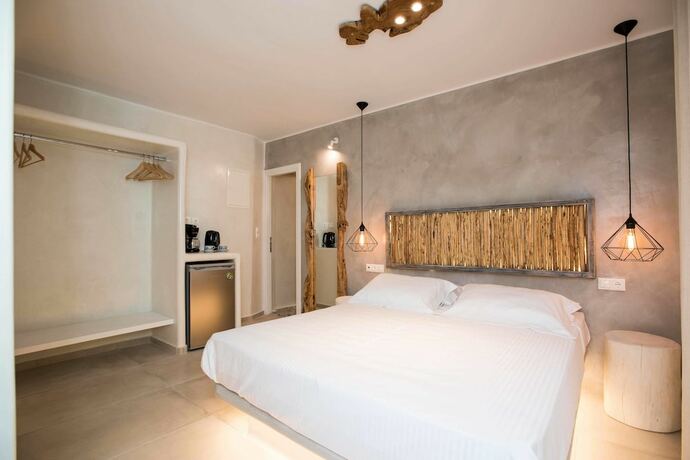 Imagen de la habitación del Hotel Sahas Suites. Foto 17