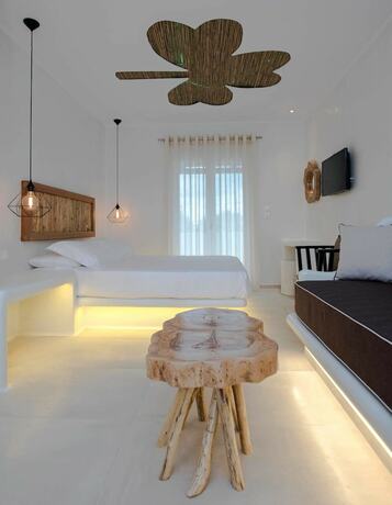 Imagen de la habitación del Hotel Sahas Suites. Foto 18