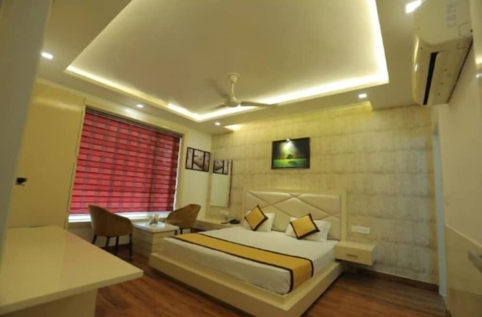 Imagen de la habitación del Hotel Sahibs Red Carpet. Foto 4