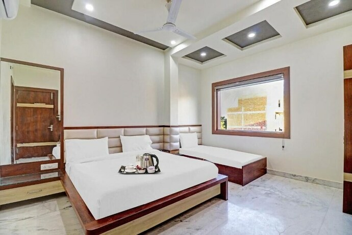 Imagen de la habitación del Hotel Sahibs Rs Palace. Foto 10
