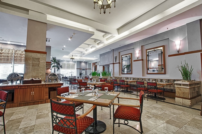 Imagen del bar/restaurante del Hotel Sahid Jaya Makassar City Centre. Foto 4