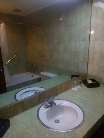Imagen de la habitación del Hotel Sahid Raya and Convention Yogyakarta. Foto 13