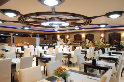 Imagen del bar/restaurante del Hotel Sahil Martı. Foto 2