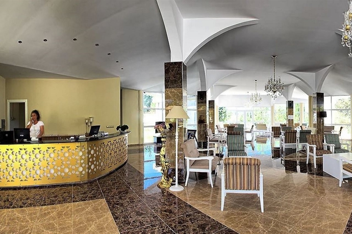 Imagen general del Hotel Sahra Su Holiday Village and Spa. Foto 1