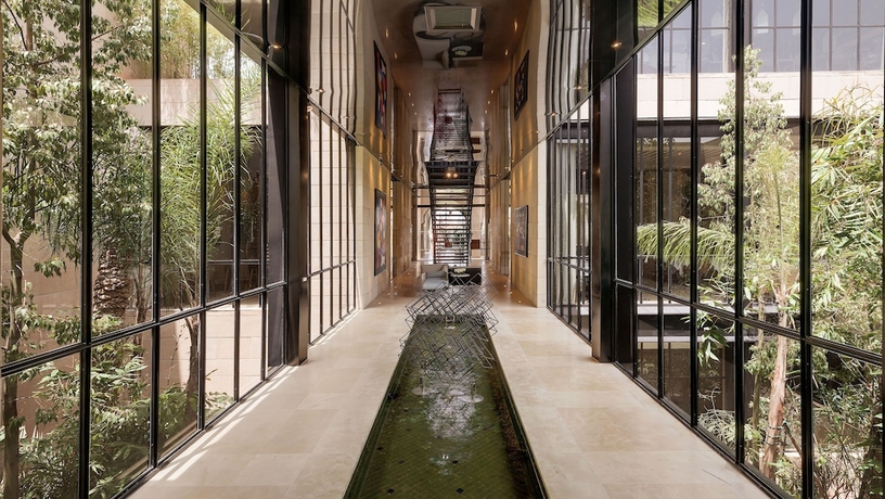 Imagen de los interiores del Hotel Sahrai. Foto 16