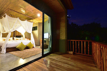 Imagen de los exteriores del Hotel Sai Daeng Resort. Foto 12