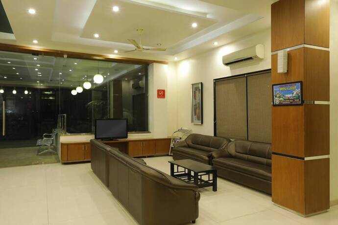 Imagen general del Hotel Sai Grand Castle Inn. Foto 7