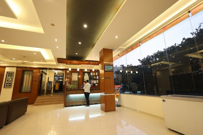 Imagen general del Hotel Sai Grand Castle Inn. Foto 10