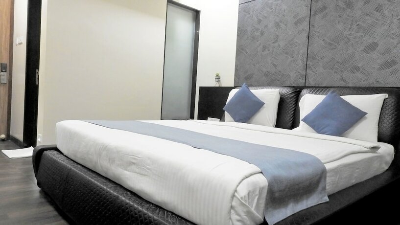 Imagen de la habitación del Hotel Sai Miracle. Foto 24