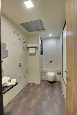 Imagen de la habitación del Hotel Sai Miracle. Foto 29