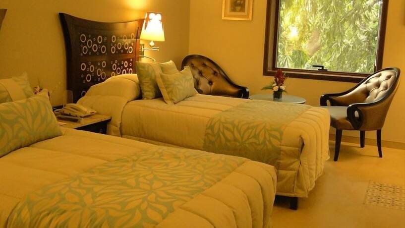 Imagen de la habitación del Hotel Sai Palace. Foto 15