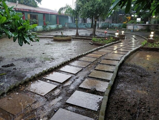 Imagen de los exteriores del Hotel Sai Plaza. Foto 27