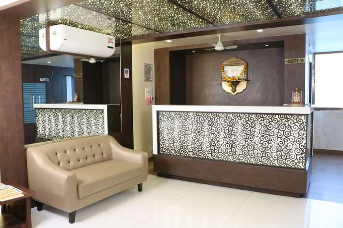 Imagen de los interiores del Hotel Sai Residency Vasai. Foto 18