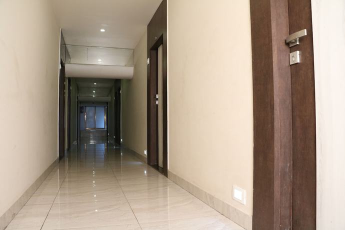 Imagen de los interiores del Hotel Sai Residency Vasai. Foto 20