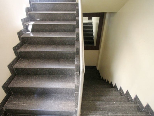 Imagen de los interiores del Hotel Sai Sharan Stay Inn. Foto 10
