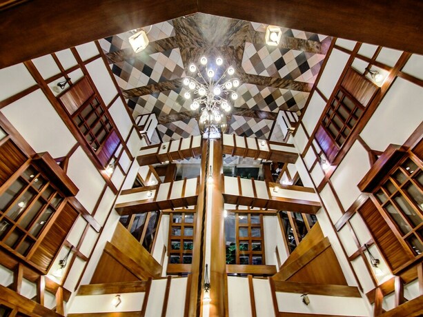 Imagen de los interiores del Hotel Sai Vishram Business. Foto 38