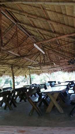 Imagen del bar/restaurante del Hotel Sai Yok Noi Blue Mountain Resort. Foto 21