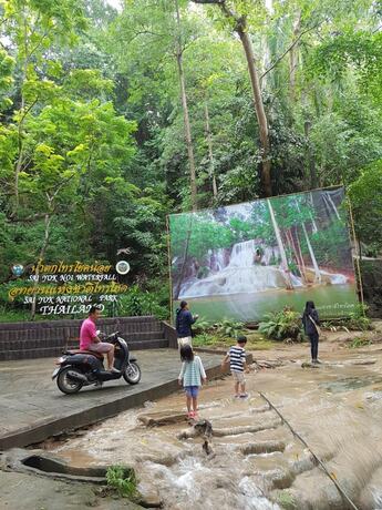 Imagen general del Hotel Sai Yok Noi Blue Mountain Resort. Foto 11