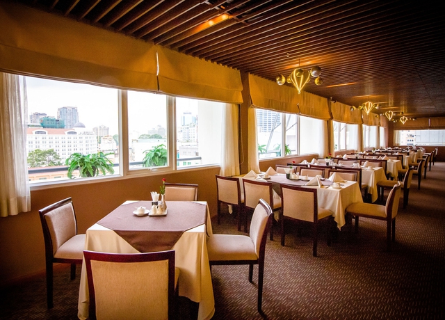 Imagen del bar/restaurante del Hotel Saigon. Foto 5